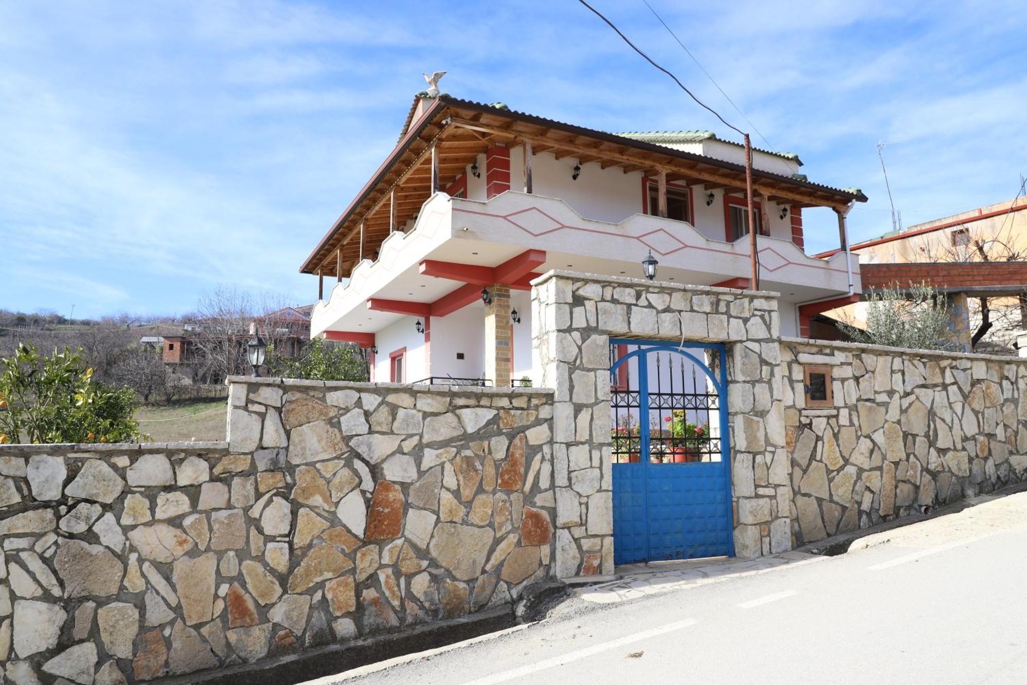 Villa Xherimeja Family Oasis Berat Pokoj fotografie