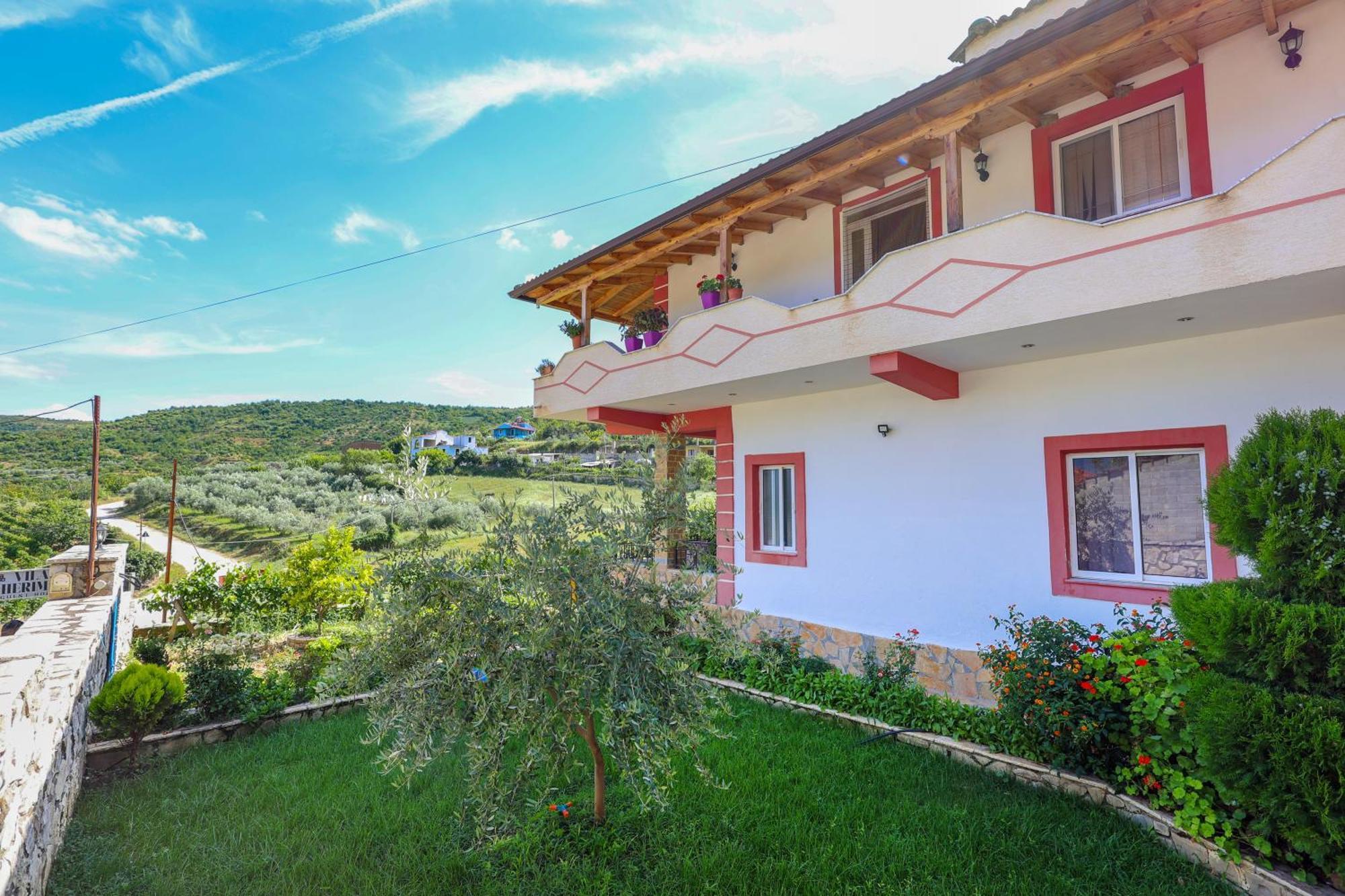 Villa Xherimeja Family Oasis Berat Exteriér fotografie